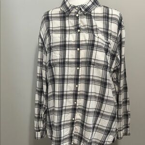 American Eagle Outfitters Gray and White Flannel Shirt , Pearl Buttons